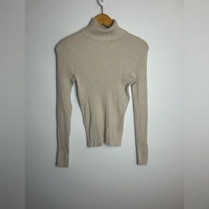 525 Turtleneck Pullover Sweater Size S Minimalist  Old Money granola girl